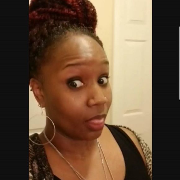 Meet your Posher, Tonya - Picture 1 of 1